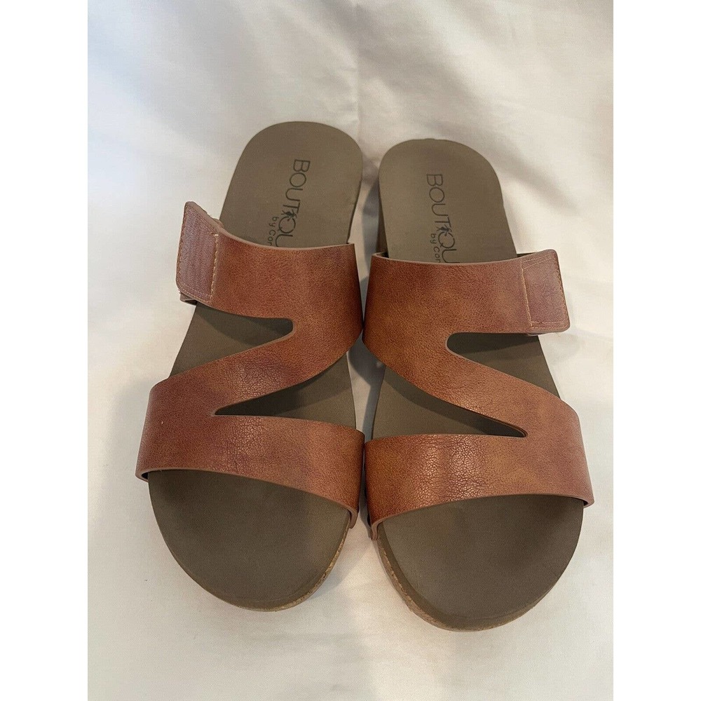 NEW Womens Boutique By Corkys Wander Tan Slip On Wedge Size 8